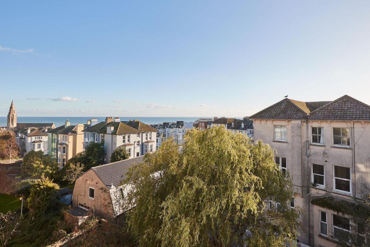 Beautiful Sea View Apartment In St Leonards On Sea Esterno foto