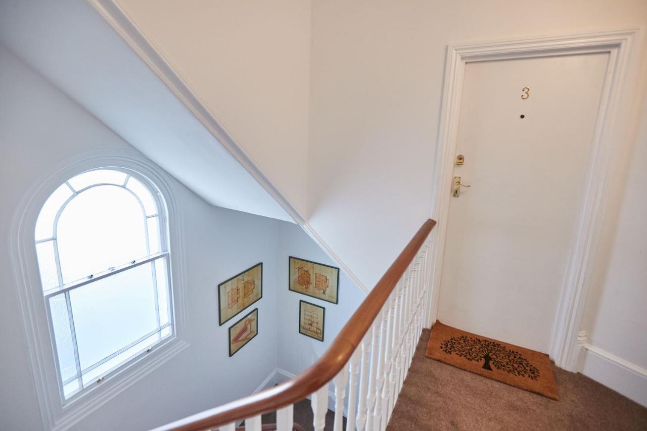 Beautiful Sea View Apartment In St Leonards On Sea Esterno foto